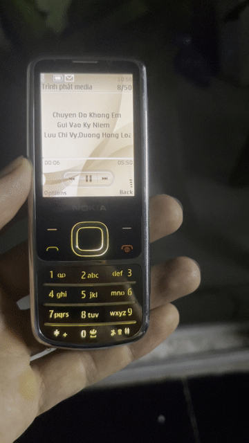 Nokia 6700 Classic Bạc Đã sử dụng. Mua bán Điện thoại tại Quận Gò Vấp Tp Hồ Chí Minh được đăng bởi Nguyễn văn mai hình 1