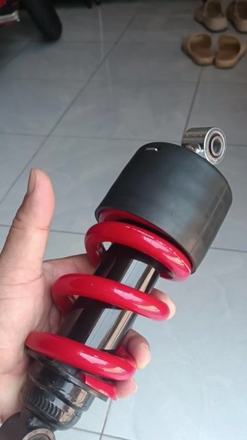 Phuộc xe máy Honda Đỏ Đen Đã sử dụng. Mua bán Phụ tùng xe tại Thành phố Nha Trang Khánh Hòa được đăng bởi Tín hình 1