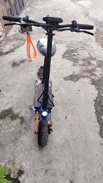 Xe điện màu Đen cam. Mua bán Xe điện tại Huyện Bình Chánh Tp Hồ Chí Minh được đăng bởi Chien hình 1