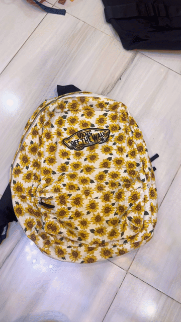 Ba lô Vans Realm Backpack Sunflower Trắng Vàng. Mua bán Túi xách tại Quận Gò Vấp Tp Hồ Chí Minh được đăng bởi Tina hình 1