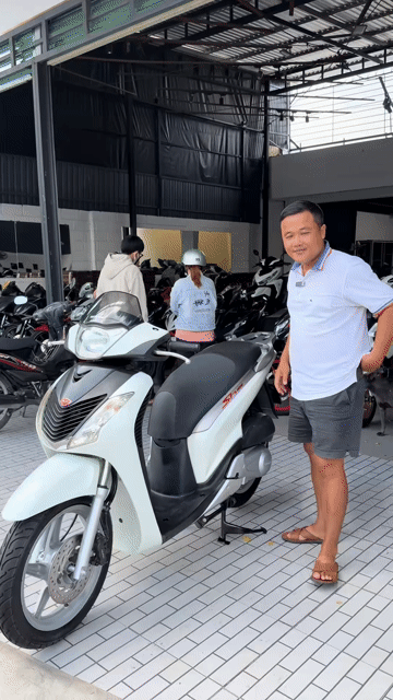 Sh Ý 150 2010 đầu 105.. Mua bán Xe máy tại Quận Ô Môn Cần Thơ được đăng bởi Trần Tùng hình 1