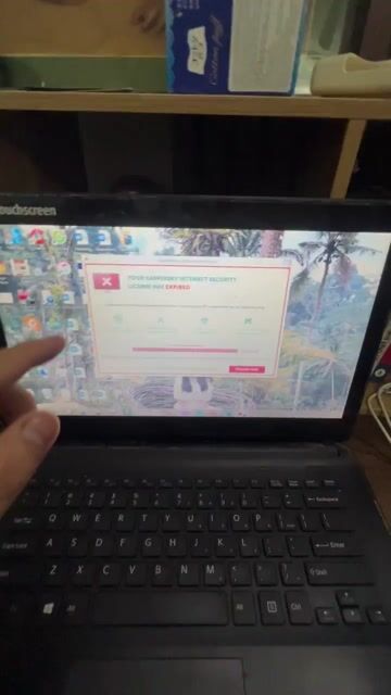 Laptop Sony Vaio i3 cảm ứng Đen. Mua bán Laptop tại Quận Tân Bình Tp Hồ Chí Minh được đăng bởi Phạm Dương hình 1