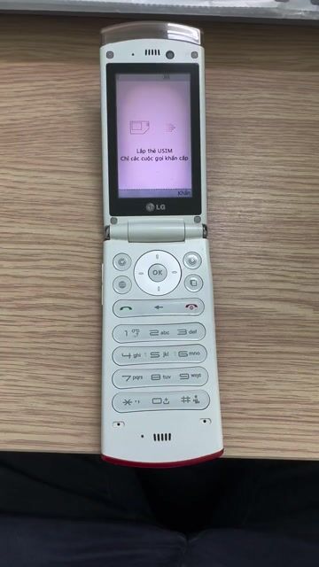 Điện thoại LG LD580 Lolipop Đỏ. Mua bán Điện thoại tại Thành phố Thủ Đức Tp Hồ Chí Minh được đăng bởi Nghia Truong hình 1
