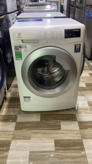 Electrolux 7kg cửa trước GIẶT VẮT OK GIÁ SINH VIÊN. Mua bán Máy giặt tại Thành phố Thủ Đức Tp Hồ Chí Minh được đăng bởi PHƯỚC THƯ Kho Điện Máy hình 1