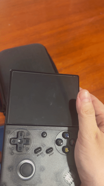 Máy chơi game Anbernic RG 40XXV 99% mới. Mua bán Thiết bị chơi game tại Thành phố Mỹ Tho Tiền Giang được đăng bởi ThaoTam Cao hình 1