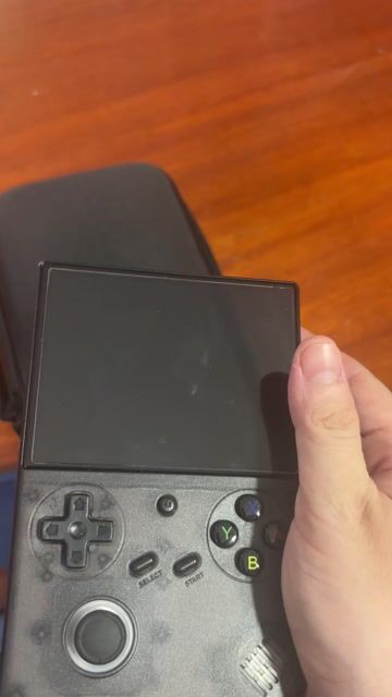 Máy chơi game Anbernic RG 40XXV 99% mới. Mua bán Thiết bị chơi game tại Thành phố Mỹ Tho Tiền Giang được đăng bởi ThaoTam Cao hình 1