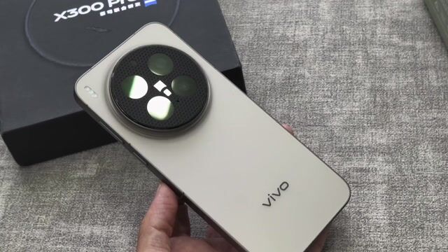 Vivo X300 Pro 256GB Nâu Nội địa Like New Fullbox. Mua bán Điện thoại tại Quận 4 Tp Hồ Chí Minh được đăng bởi Minh Anh hình 1