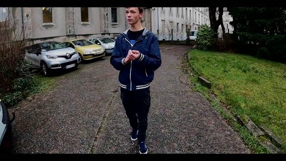 Emission je filme ma formation Elie