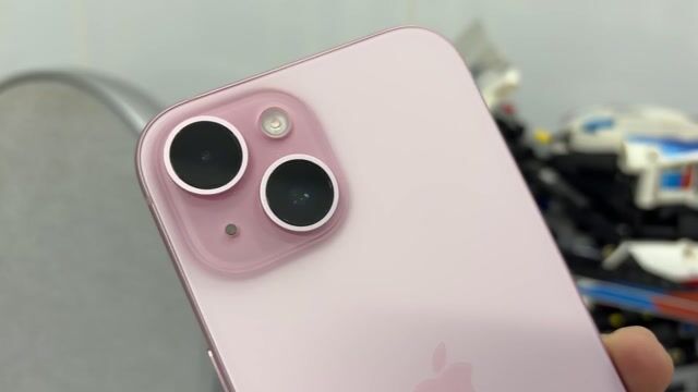 Apple iPhone 15 256GB Hồng. Mua bán Điện thoại tại Quận Ninh Kiều Cần Thơ được đăng bởi Lê Khang hình 1