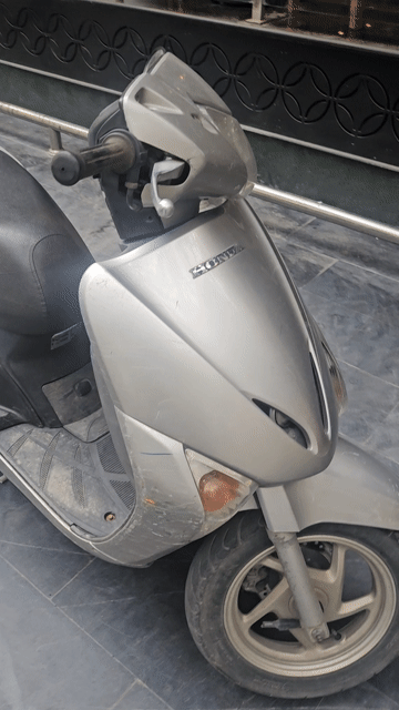 Honda lead màu Bạc 2010. Mua bán Xe máy tại Quận Hoàng Mai Hà Nội được đăng bởi Vanquan  hình 1