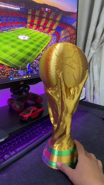 Cúp vàng World Cup 36cm trang trí. Mua bán Sở thích khác tại Quận Thanh Khê Đà Nẵng được đăng bởi Nguyễn Quốc Tuấn hình 1