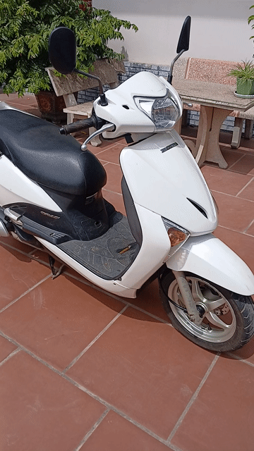 Honda Lead 110 2011 Trắng 22000 km. Mua bán Xe máy tại Huyện Sóc Sơn Hà Nội được đăng bởi NGUYỄN VĂN THÀNH hình 1