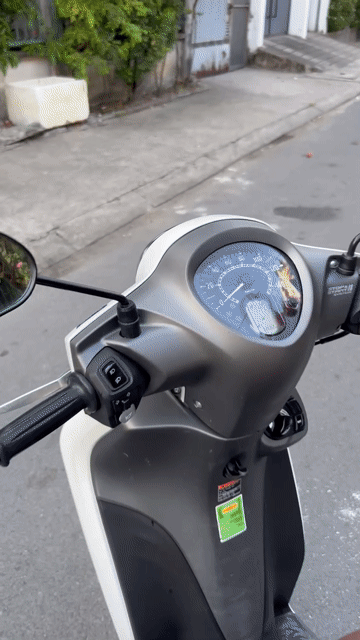 Yamaha Janus 2024 Trắng Nâu nâu mới 98 % len ken. Mua bán Xe máy tại Thành phố Thủ Đức Tp Hồ Chí Minh được đăng bởi Nguyễn Thanh Bình hình 1