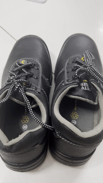 Giày bảo hộ Safety Jogger Đen size 40. Mua bán Giày dép tại Quận Liên Chiểu Đà Nẵng được đăng bởi Trần bách hình 1