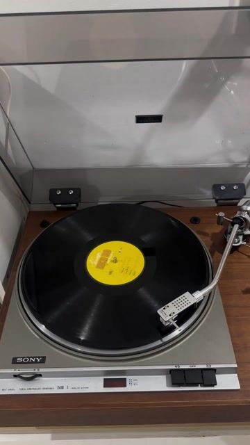 BÁN MÂM ĐĨA THAN SONY 2410 – CHẤT CỔ ĐIỂN. Mua bán Tivi, Âm thanh tại Thành phố Nha Trang Khánh Hòa được đăng bởi Quốc Hảo hình 1