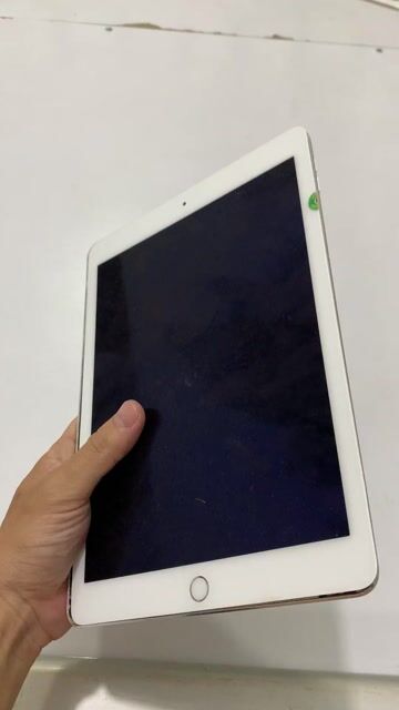 Apple iPad Air 2 Bạc Đã sử dụng. Mua bán Máy tính bảng tại Quận Tân Phú Tp Hồ Chí Minh được đăng bởi Sơn hình 1