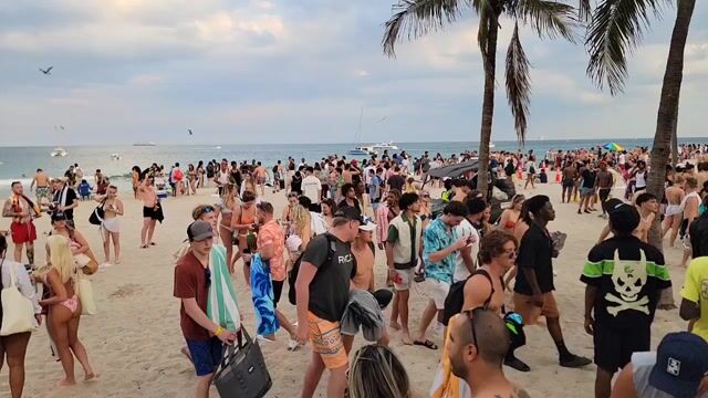 Beach/street scenes, normal swimwear