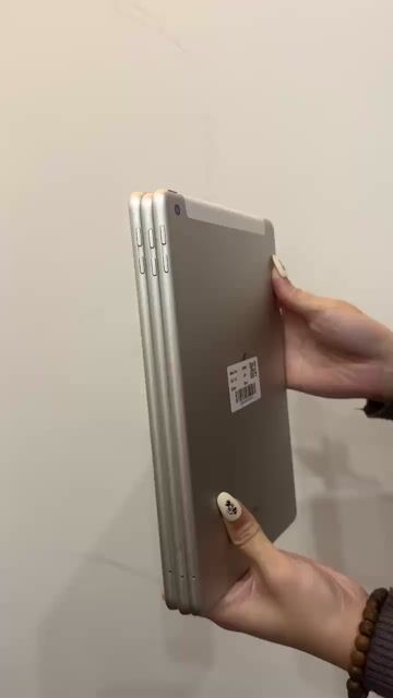 iPad Gen 5 32GB 4G màu trắng đẹp 99% BH  1 đổi 1. Mua bán Máy tính bảng tại Quận Cầu Giấy Hà Nội được đăng bởi Henry Shop hình 1