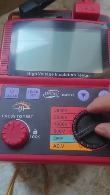 Máy đo cách điện Benetech GM3125. Mua bán Đồ chuyên dụng, Giống nuôi trồng tại Quận Tân Phú Tp Hồ Chí Minh được đăng bởi PCTB hình 1