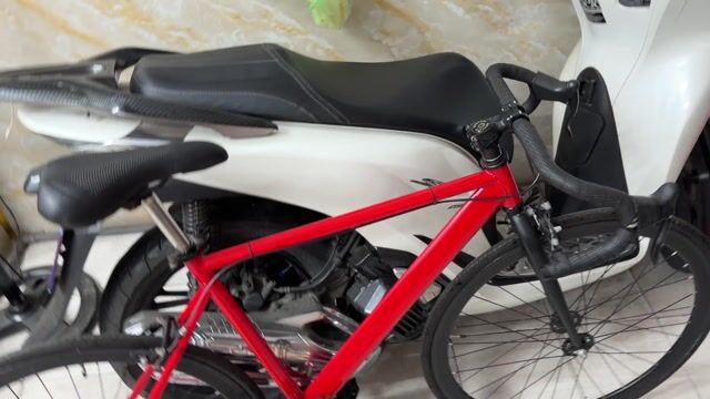 Xe Fixed gear đỏ bánh 700c,,mới 95%. Mua bán Xe đạp tại Quận Tân Bình Tp Hồ Chí Minh được đăng bởi Bbb hình 1