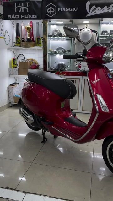 Vespa Sprint 2022 siêu keng Đỏ Chery Xe chính chủ. Mua bán Xe máy tại Quận Phú Nhuận Tp Hồ Chí Minh được đăng bởi VESPA  PIAGGIO BẢO HƯNG Vespa cũ trả góp  hình 1