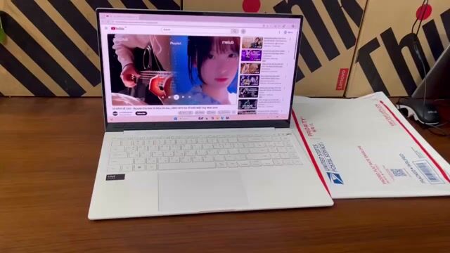 Samsung Galaxy Book 2 Pro SE Ultra 5H Amoled 1.1kg. Mua bán Laptop tại Quận Tân Phú Tp Hồ Chí Minh được đăng bởi LaptoptotVn hình 1