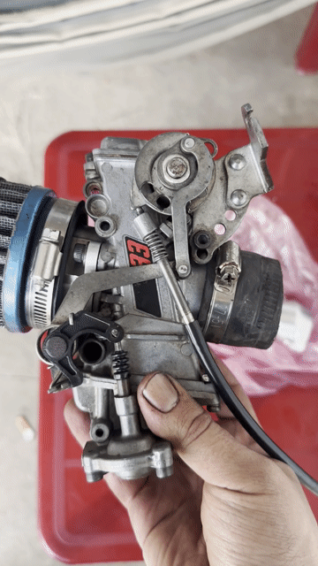 Bình xăng con FCR 33. Mua bán Phụ tùng xe tại Thành phố Đà Lạt Lâm Đồng được đăng bởi Chợ Xe Bình Dương hình 1
