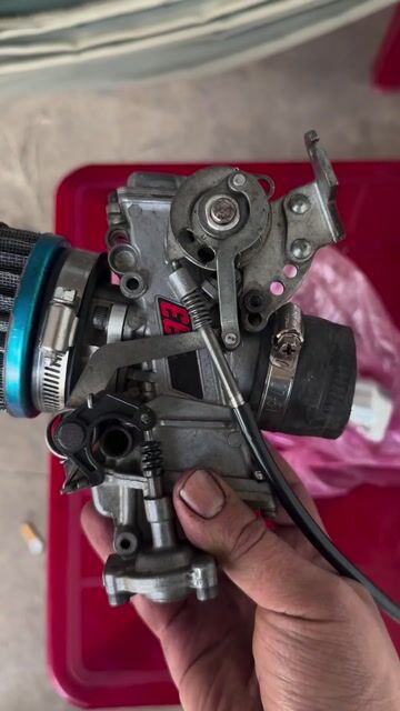 Bình xăng con FCR 33. Mua bán Phụ tùng xe tại Thành phố Đà Lạt Lâm Đồng được đăng bởi Chợ Xe Bình Dương hình 1