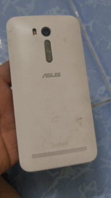 Asus ZenFone màu Trắng. Mua bán Điện thoại tại Quận 12 Tp Hồ Chí Minh được đăng bởi Hùng  hình 1