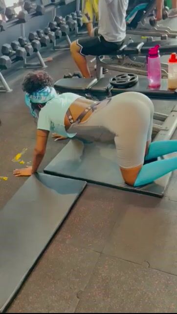 Model - luceroblack bigass