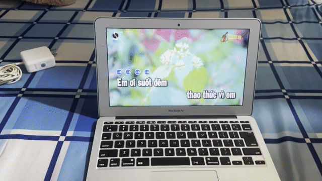 Apple MacBook Air 11 inch Bạc. Mua bán Laptop tại Huyện Hóc Môn Tp Hồ Chí Minh được đăng bởi Thong Truong hình 1