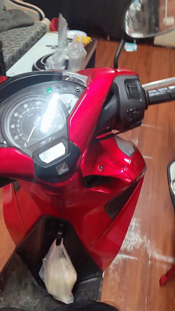 Honda SH 125 2017 Đỏ 24501 km. Mua bán Xe máy tại Quận 12 Tp Hồ Chí Minh được đăng bởi namanh tran hình 1