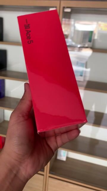 Oneplus Ace 5 12/256 Newseal mới 100% tieng việt. Mua bán Điện thoại tại Quận Ninh Kiều Cần Thơ được đăng bởi shop một chín tám tám hình 1
