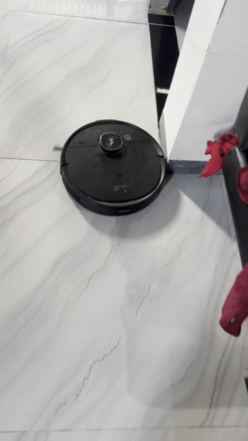 Robot hút bụi Ecovacs Deebot Đen. Mua bán Nội thất, đồ gia dụng khác tại Thị xã Phú Mỹ Bà Rịa - Vũng Tàu được đăng bởi Hồ Văn Hậu hình 1