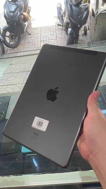 iPAD GEn 9 -4G đẹp 99 pin 95-100%. Mua bán Máy tính bảng tại Quận Tân Phú Tp Hồ Chí Minh được đăng bởi meo hình 1