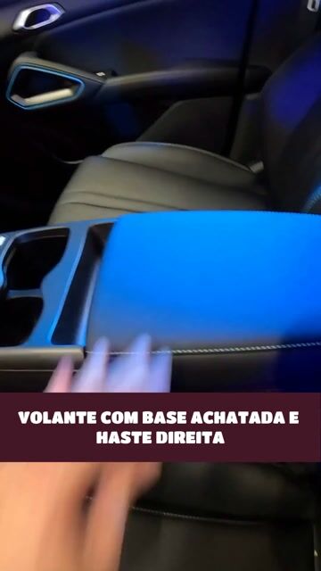 VOLANTE COM BASE ACHATADA E HASTE DIREITA