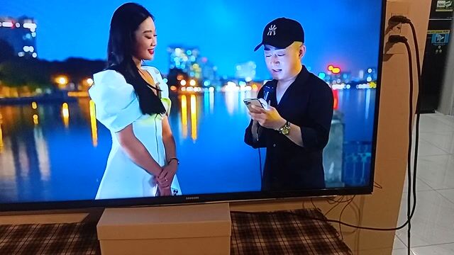 Tivi Samsung 40 inch wi-fi bluetooth. Mua bán Tivi, Âm thanh tại Quận Ninh Kiều Cần Thơ được đăng bởi Út 46 tuổi hình 1