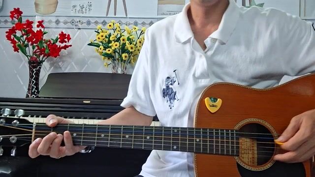 Đàn guitar gỗ màu nâu. Mua bán Nhạc cụ tại Huyện Nhà Bè Tp Hồ Chí Minh được đăng bởi MinhKhang hình 1