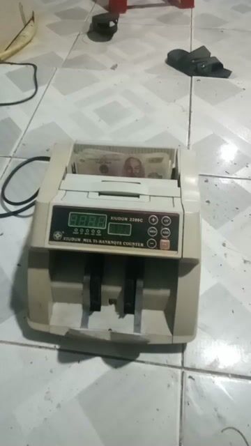 Máy đếm tiền Xiudun 2200C Đã sử dụng. Mua bán Đồ chuyên dụng, Giống nuôi trồng tại Thị xã Tân Uyên Bình Dương được đăng bởi ANHTACO  hình 1