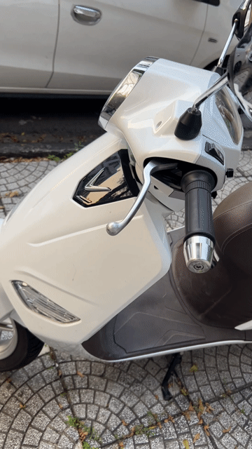 Xe máy điện VinFast Vento ABS 2025 Trắng. Mua bán Xe máy tại Quận Thanh Khê Đà Nẵng được đăng bởi Nguyễn Tuấn hình 1