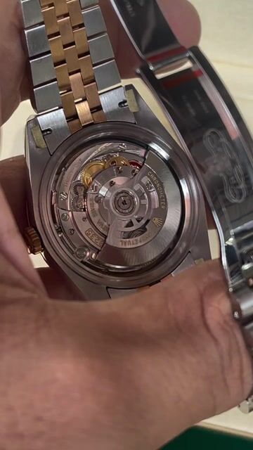 Đồng hồ đeo tay Thép, vàng hồng. Mua bán Đồng hồ tại Huyện Ba Vì Hà Nội được đăng bởi quân hình 1