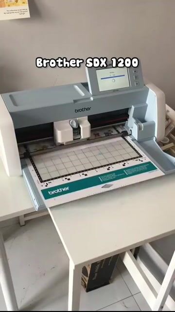 Máy cắt đa năng Brother Scanncut SDX1200. Mua bán Đồ chuyên dụng, Giống nuôi trồng tại Huyện Bình Chánh Tp Hồ Chí Minh được đăng bởi Hải Nguyễn hình 1