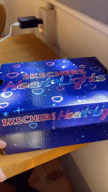 Giày thể thao Skechers Heart Lights Bé gái. Mua bán Mẹ và bé tại Thành phố Mỹ Tho Tiền Giang được đăng bởi Phượng  hình 1
