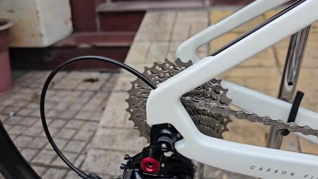 Xe đạp Twitter R5 Carbon. Mua bán Xe đạp tại Quận Tân Phú Tp Hồ Chí Minh được đăng bởi Anh Tuấn hình 1