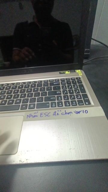 Asus Laptop i5 6GB/120GB Pin chai màn lỗi. Mua bán Laptop tại Thành phố Biên Hòa Đồng Nai được đăng bởi thuandylan hình 1