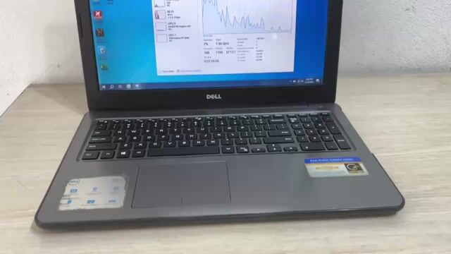 Dell Inspiron 5567 i7-7500U 15.6 inch 4GB/128GB. Mua bán Laptop tại Quận Ninh Kiều Cần Thơ được đăng bởi Thành Đạt hình 1