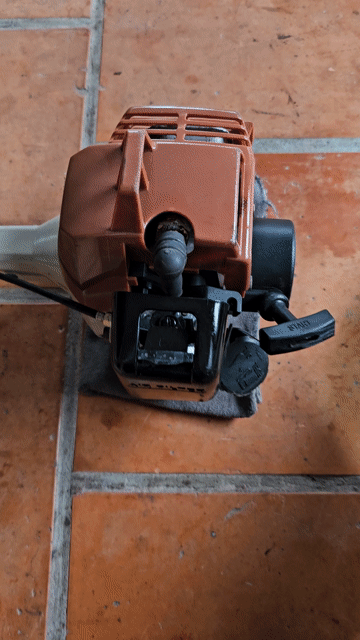 Máy cắt cỏ Stihl FS2300 Nhật Bản đã qua sử dụng. Mua bán Đồ chuyên dụng, Giống nuôi trồng tại Quận 4 Tp Hồ Chí Minh được đăng bởi Máy nhật bãi  hình 1