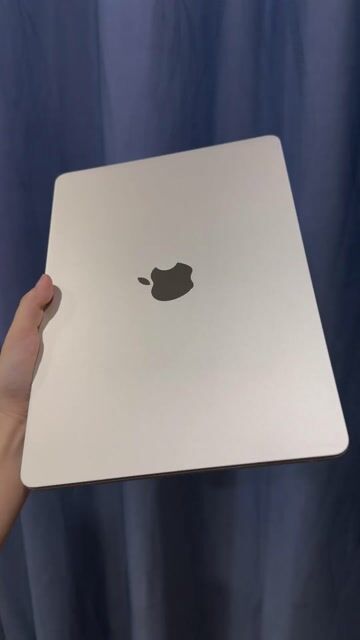 Apple MacBook Air M2 2022 Vàng. Mua bán Laptop tại Quận Phú Nhuận Tp Hồ Chí Minh được đăng bởi Bảo Châu hình 1