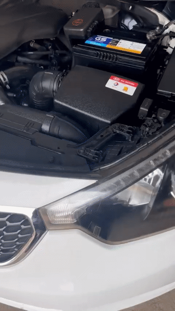 Kia K3 2015 5 chỗ Trắng. Mua bán Ô tô tại Huyện Phù Mỹ Bình Định được đăng bởi Vothanhhai1976 hình 1