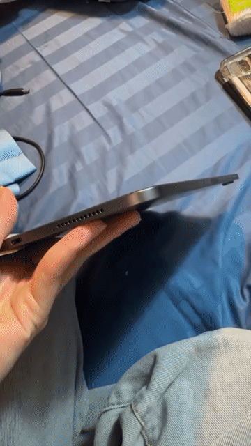 Apple iPad Air 5 64GB Wifi Xám Đã qua sử dụng. Mua bán Máy tính bảng tại Quận Bình Thạnh Tp Hồ Chí Minh được đăng bởi Hà Lê Thu hình 1